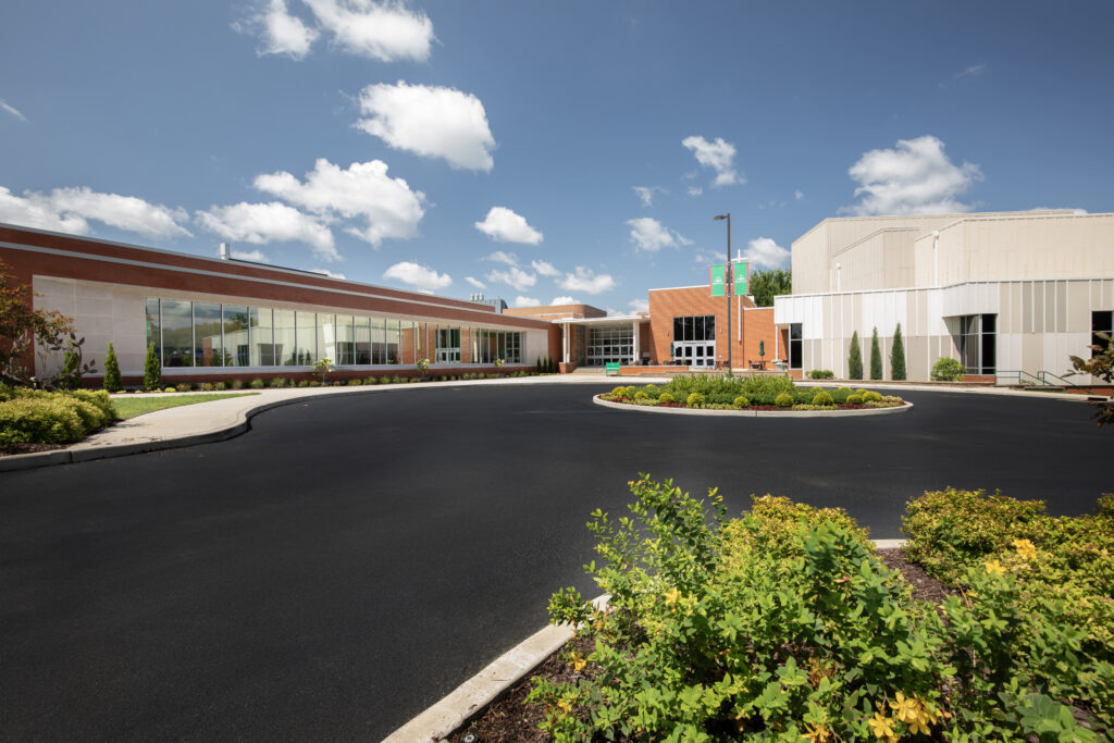 commercial building roundabout